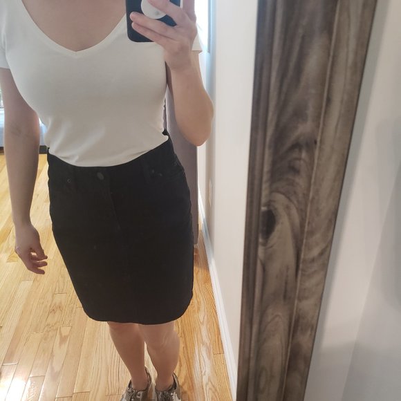 Gap Black Denim Skirt - Picture 1 of 6